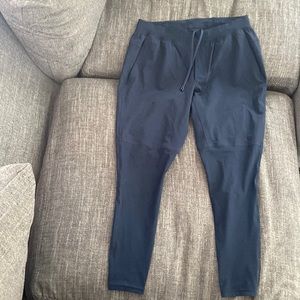 Lululemon mens pants large